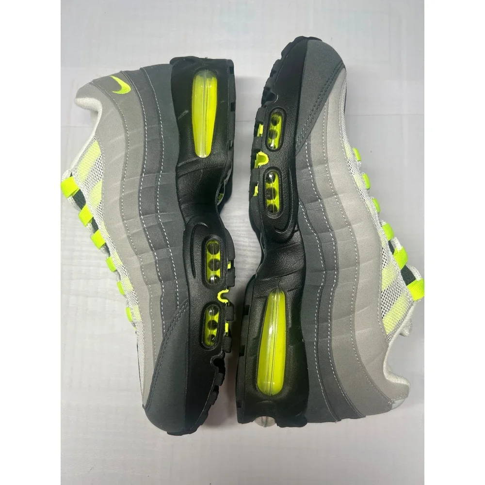Nike Air Max 95 OG Big Bubble Neon 2026 WMNS IQ9926 001 Size 10.5 New/No Lid